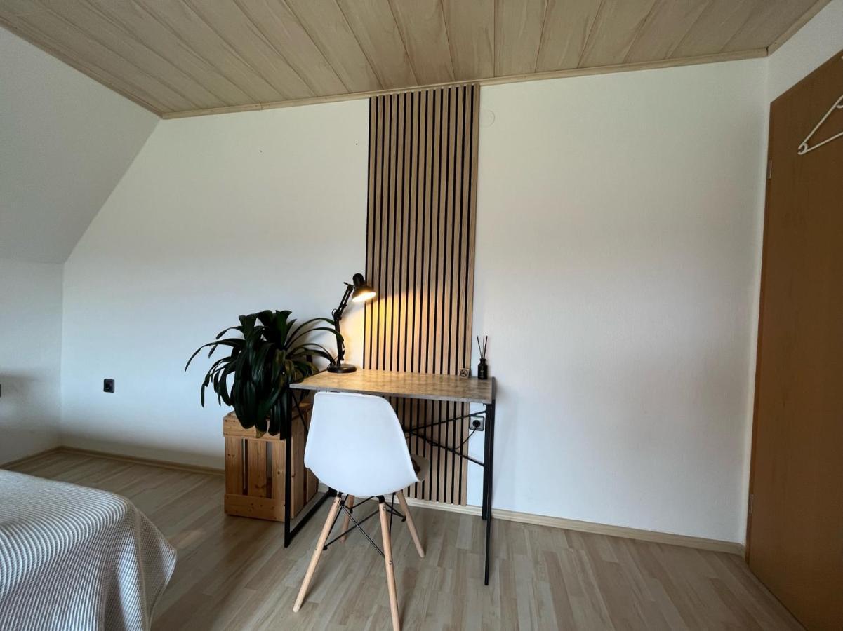 Schoene Wohnung In Ruhiger Laendlicher Lage Heidenheim  Luaran gambar