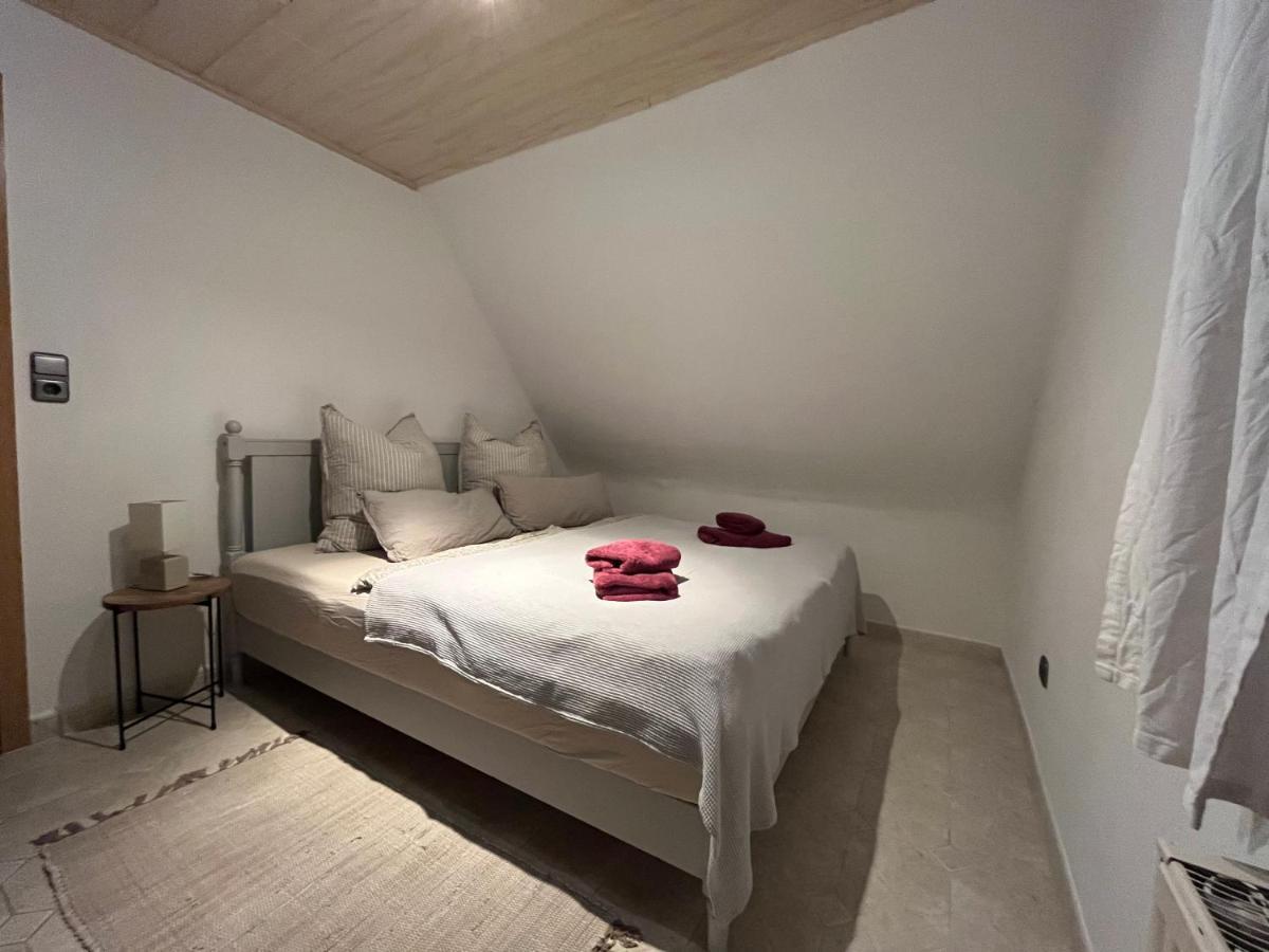 Schoene Wohnung In Ruhiger Laendlicher Lage Heidenheim  Luaran gambar